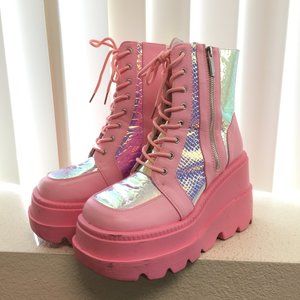PRE LOVED - RADIO Pink Poison Pink Platform Boots PNK/9 - SH296